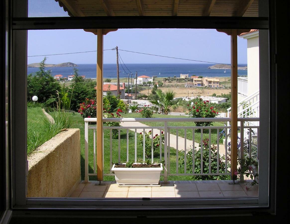 Iliovasilema Aparthotel Plati  Bagian luar foto