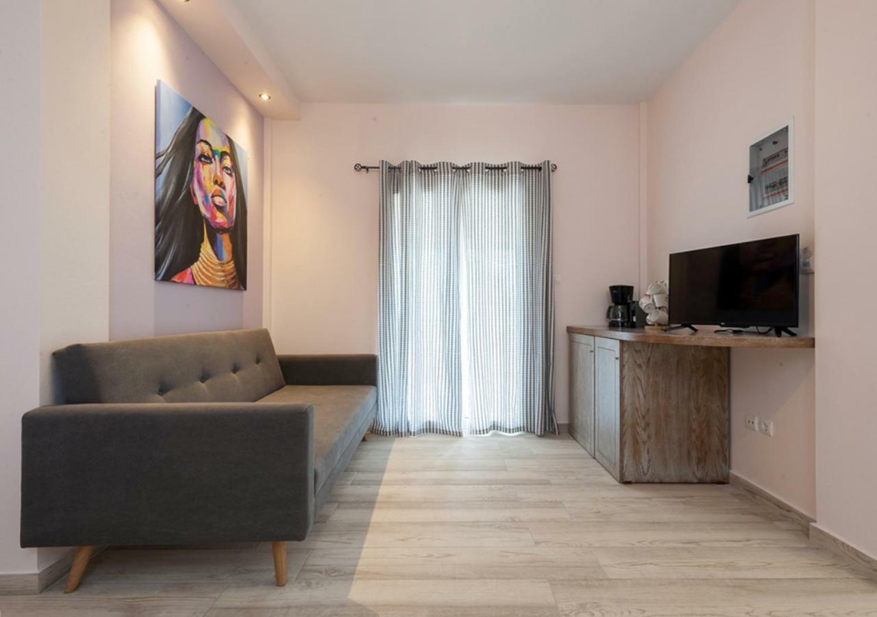 Iliovasilema Aparthotel Plati  Bagian luar foto