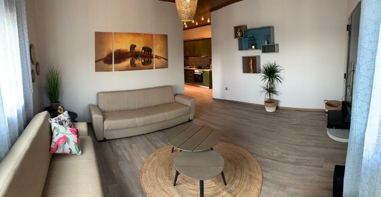 Iliovasilema Aparthotel Plati  Bagian luar foto