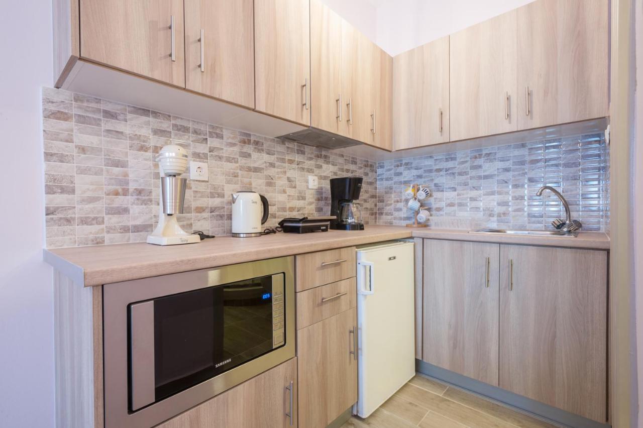 Iliovasilema Aparthotel Plati  Bagian luar foto